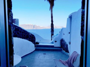 HIDEAWAY CAVE HOUSE